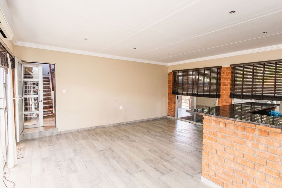 3 Bedroom Property for Sale in Langenhovenpark Free State